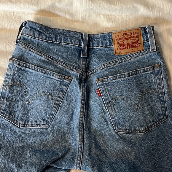 Levi’s size 25, length 30, high rise 501 jeans - Picture 5 of 6